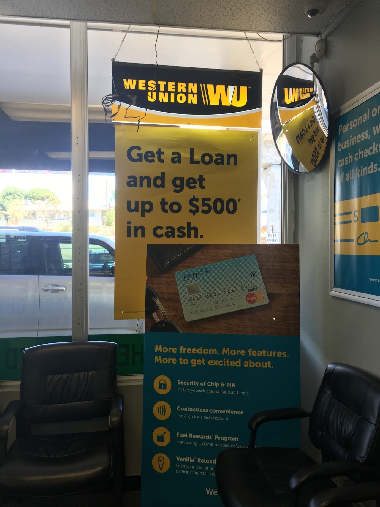 Money Mart - exterior - Waipahu, Hawaii
