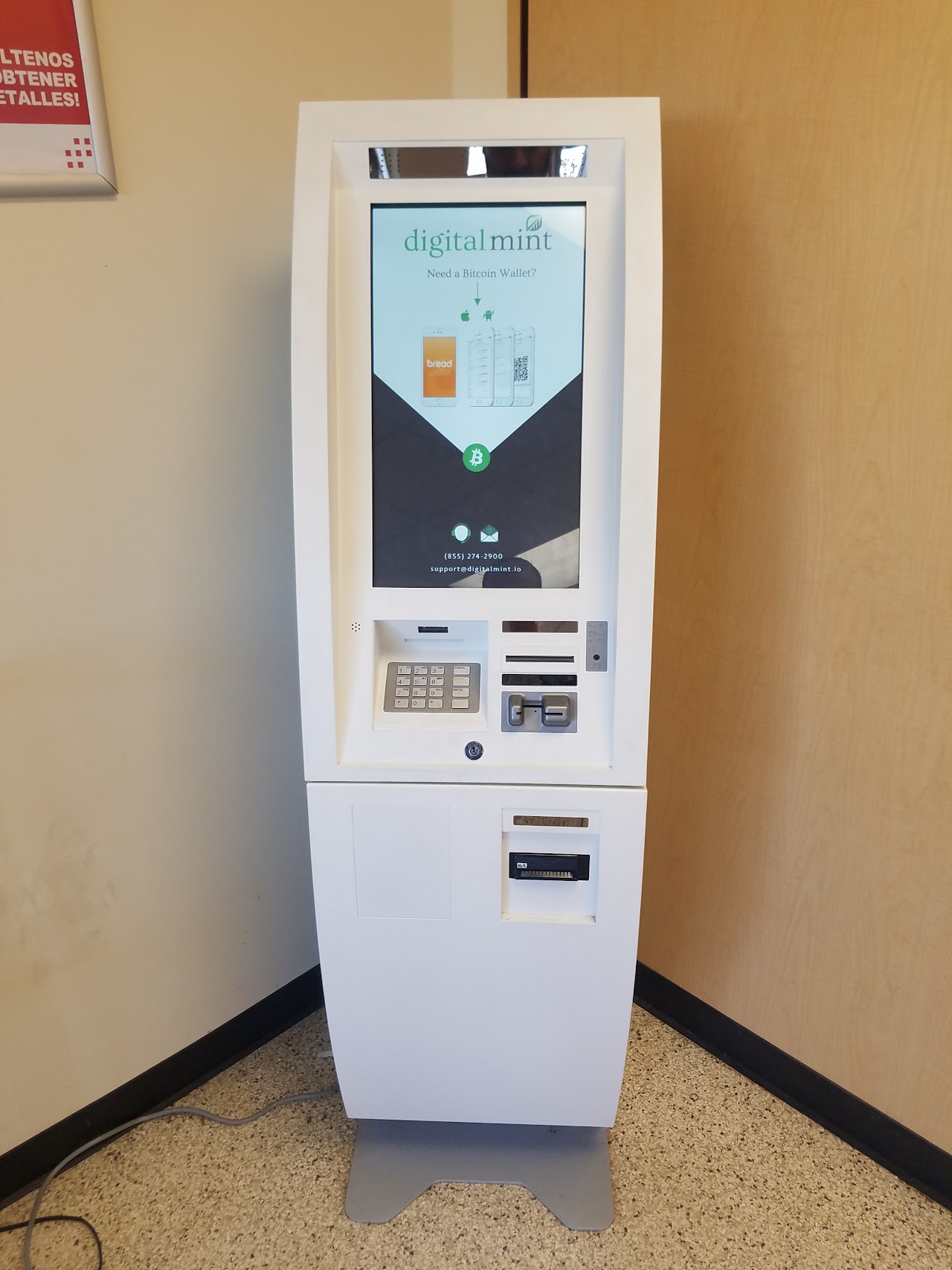 CFSC Checks Cashed Rockford's Best Currency Exchange and Auto License - exterior - Rockford, Illinois