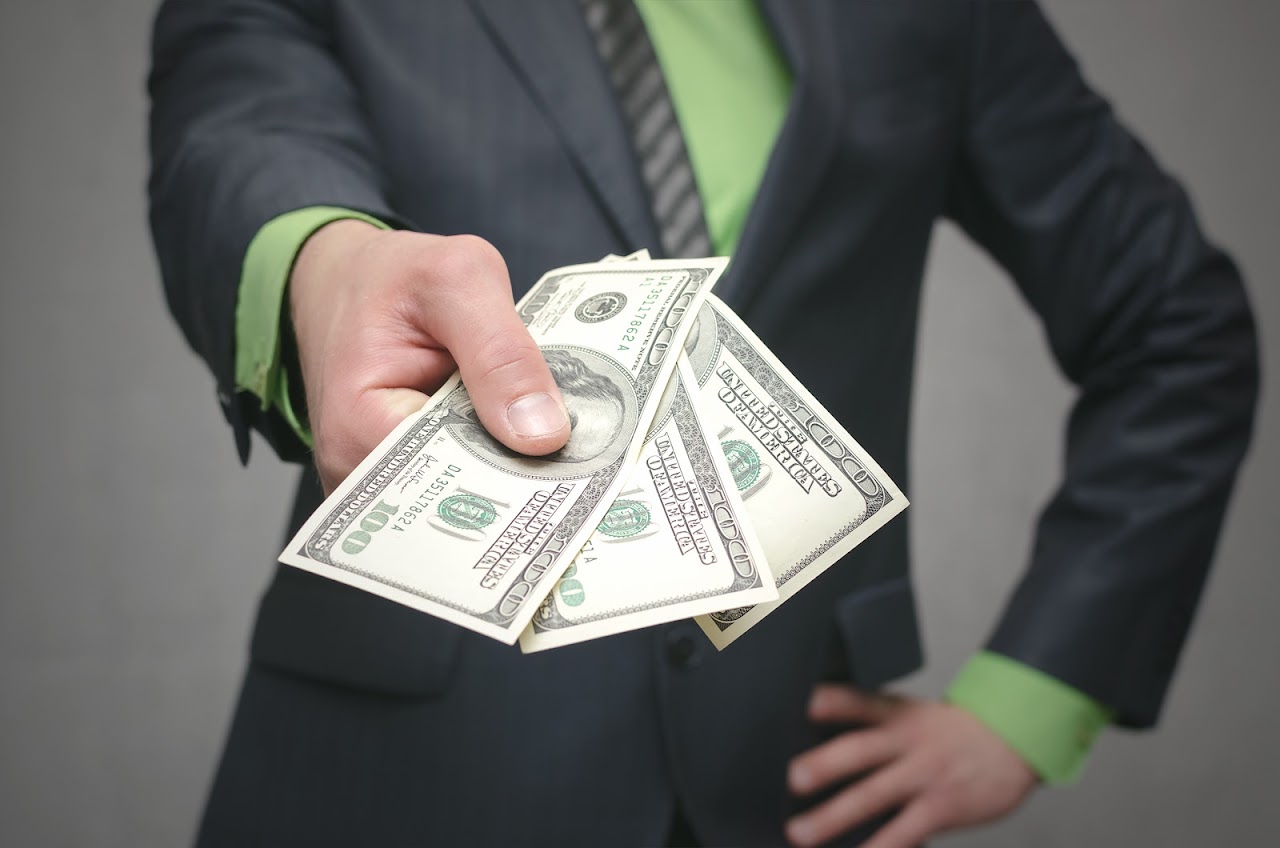 EZ Money Check Cashing - exterior - Cedar Rapids, Iowa