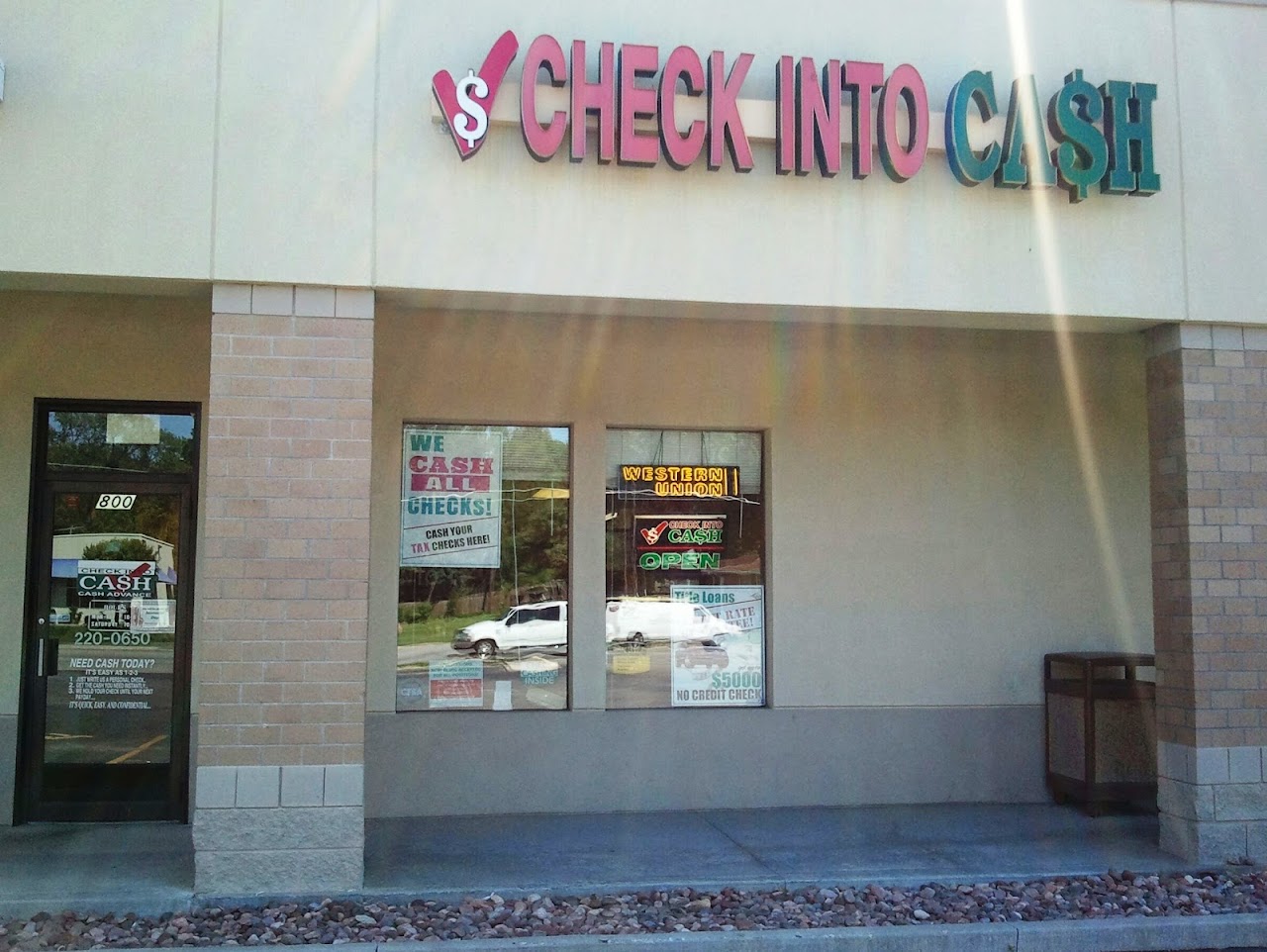 Check Into Cash - exterior - Independence, Missouri