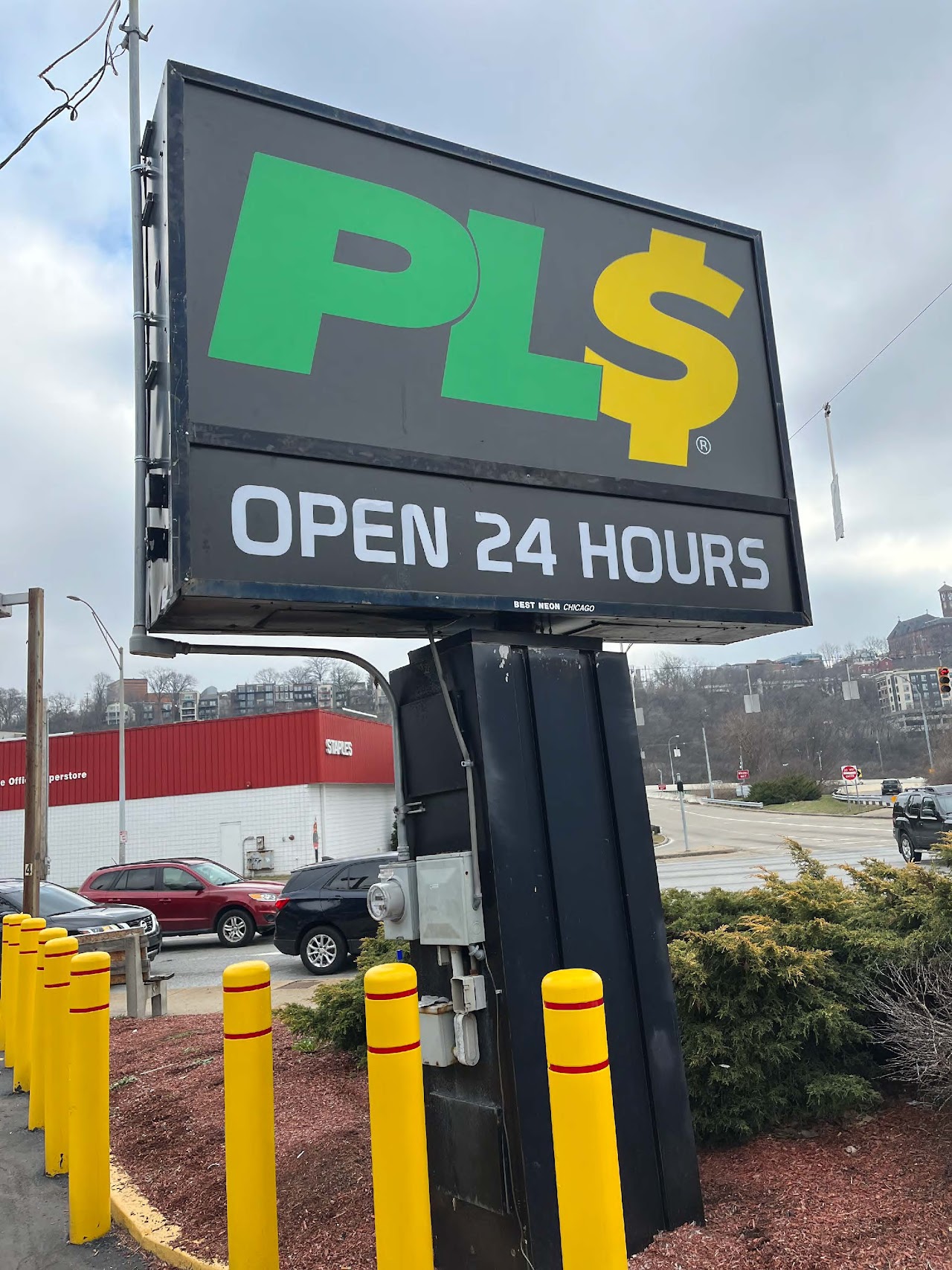 PLS Check Cashers - exterior - Cincinnati, Ohio