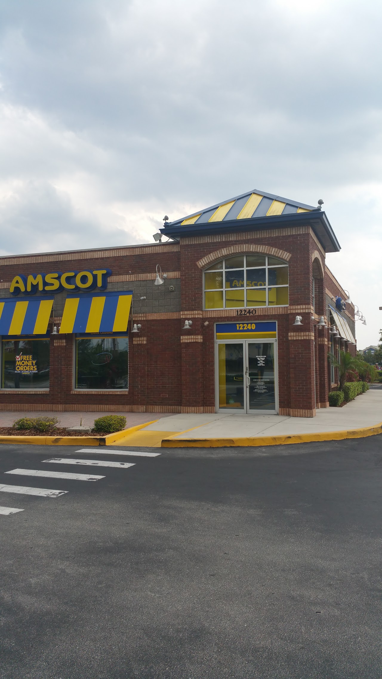 Amscot - The Money Superstore - exterior - Orlando, Florida