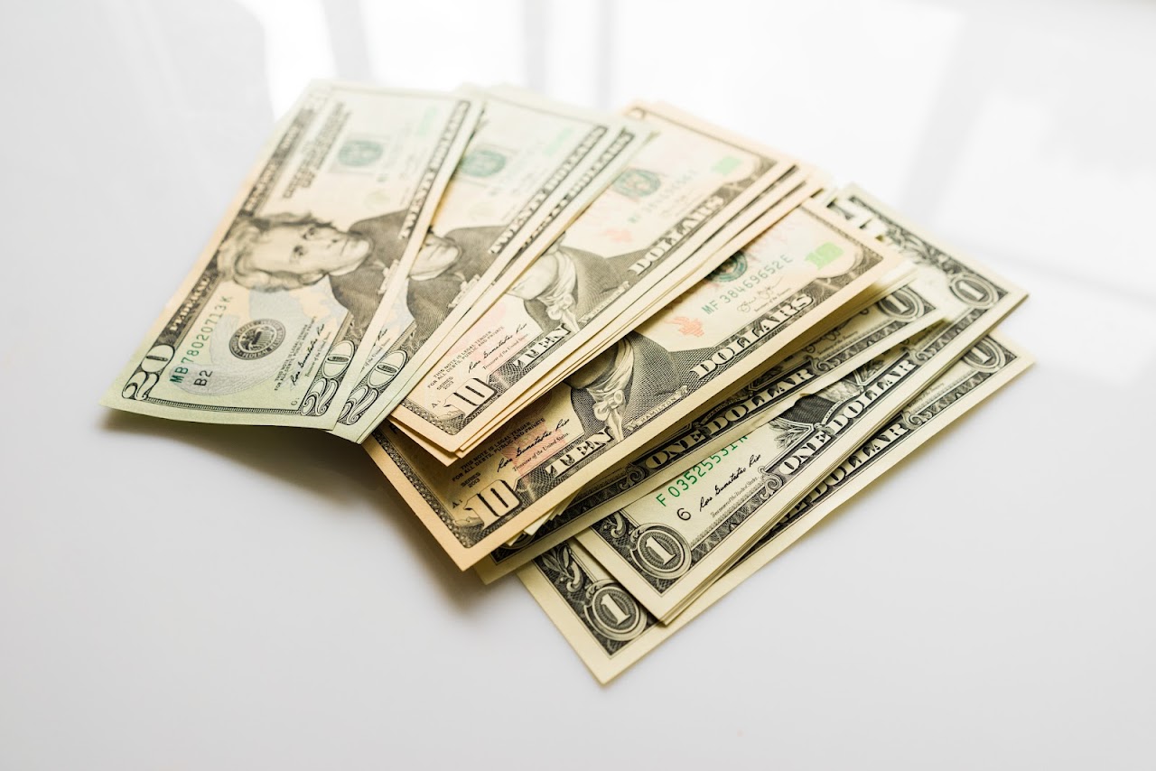 EZ Money Check Cashing - exterior - Des Moines, Iowa