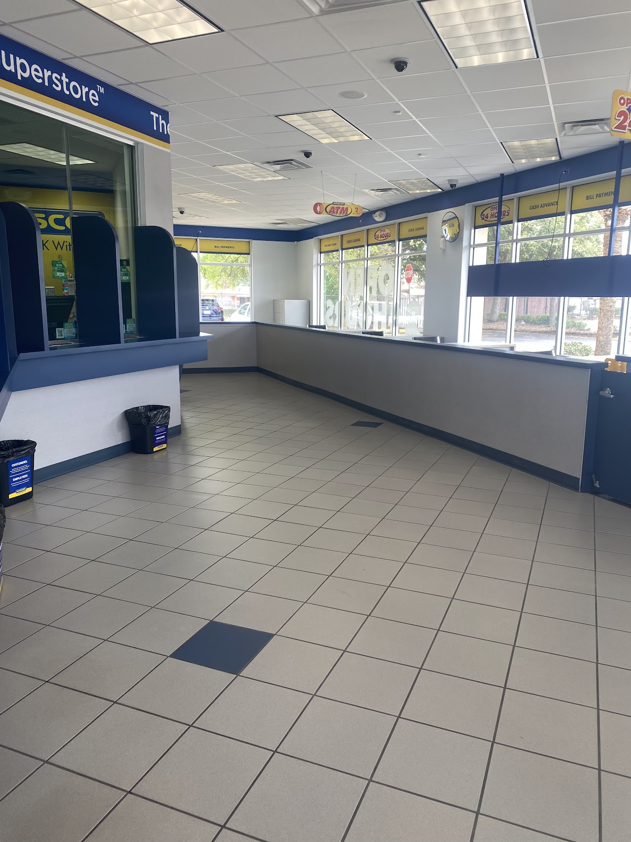 Amscot - The Money Superstore - exterior - Orlando, Florida