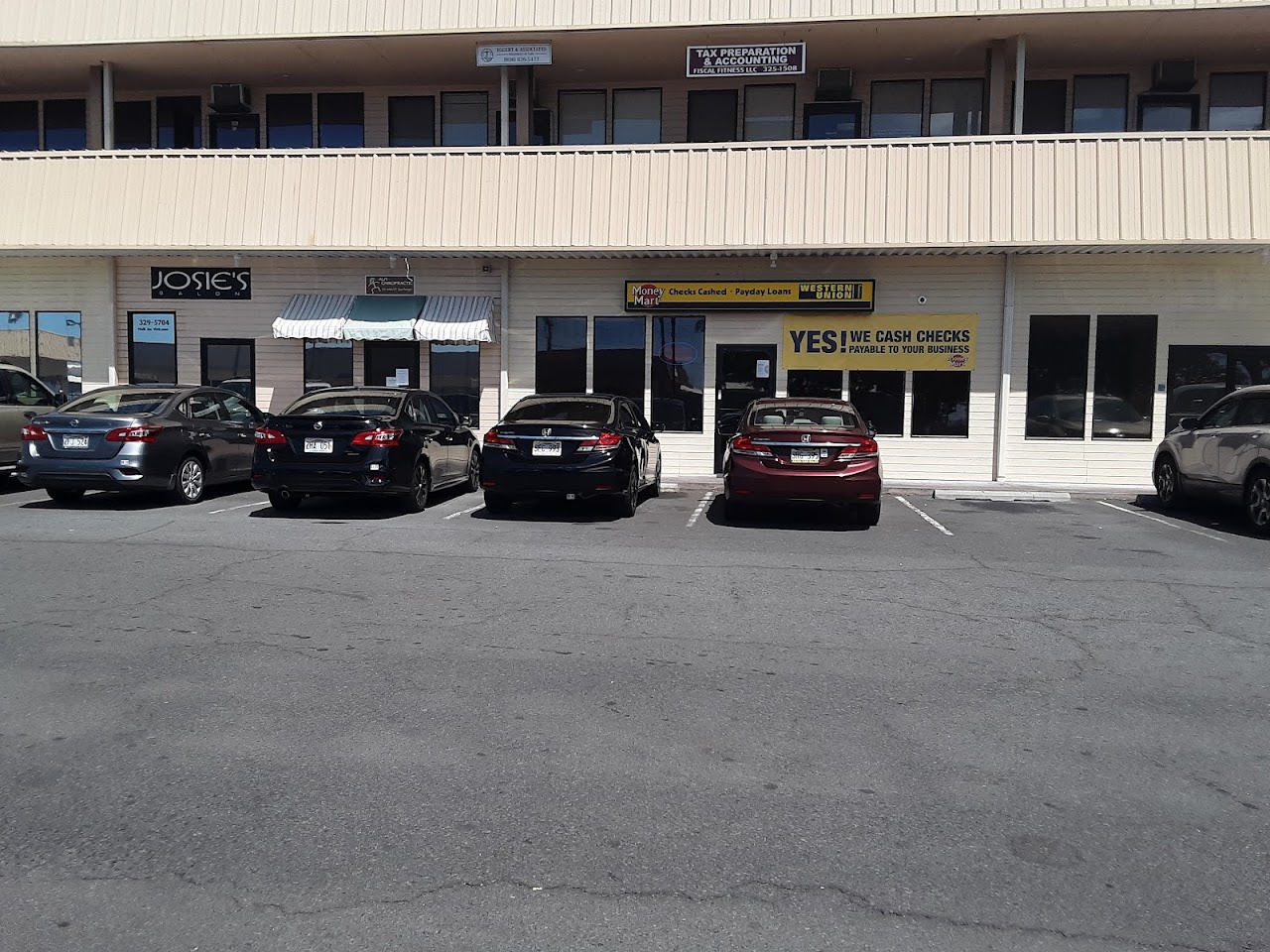 Money Mart - exterior - Kailua, Hawaii