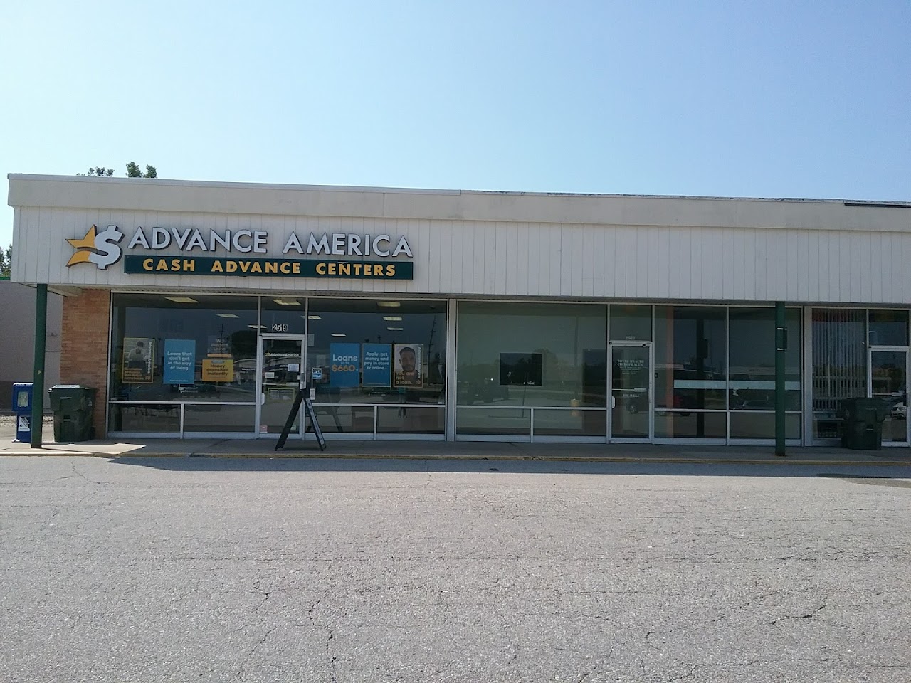 Advance America - exterior - Carmel, Indiana