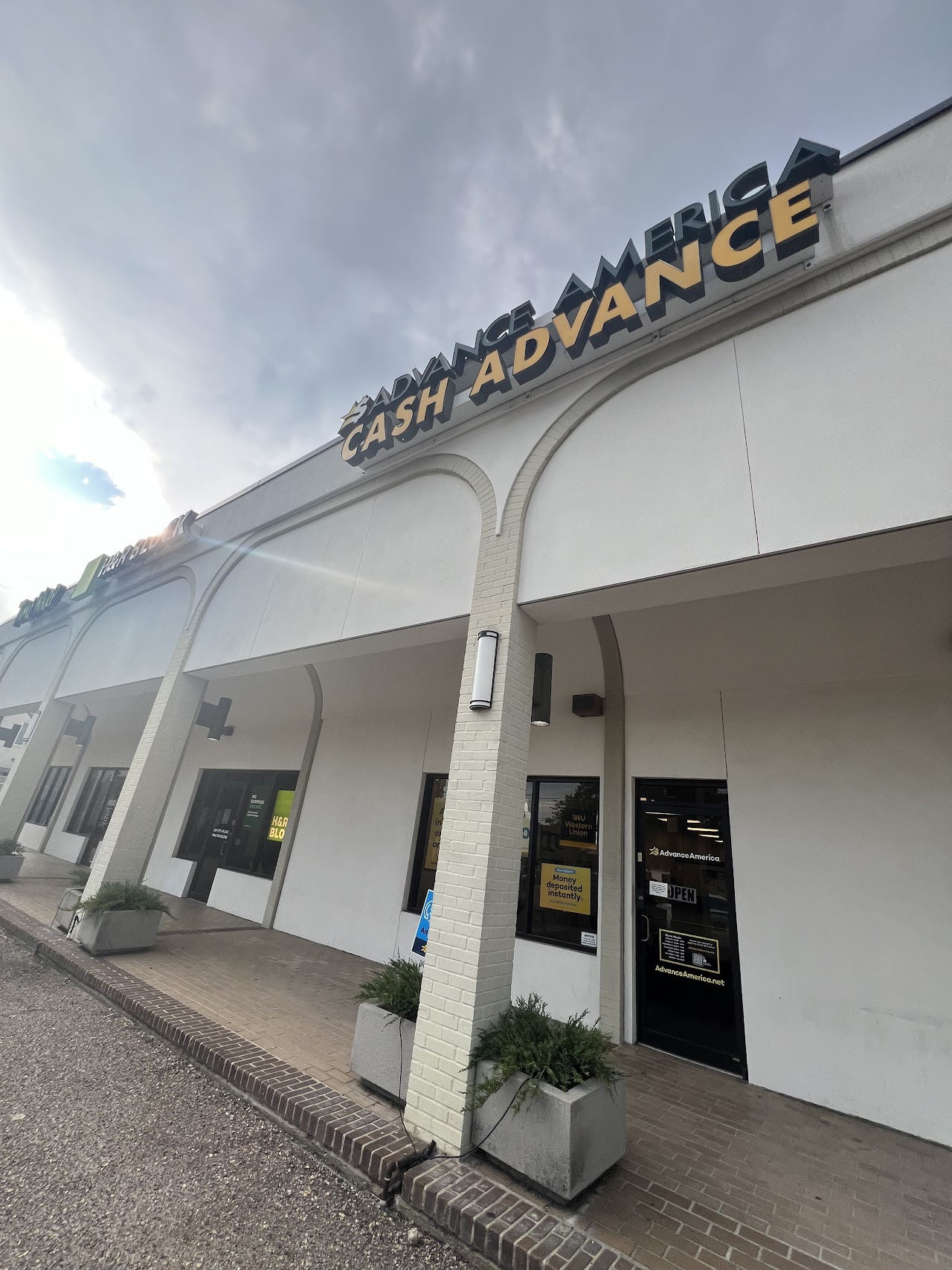 Advance America - exterior - Baton Rouge, Louisiana