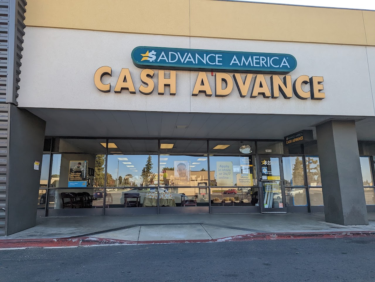 Advance America - exterior - Bakersfield, California
