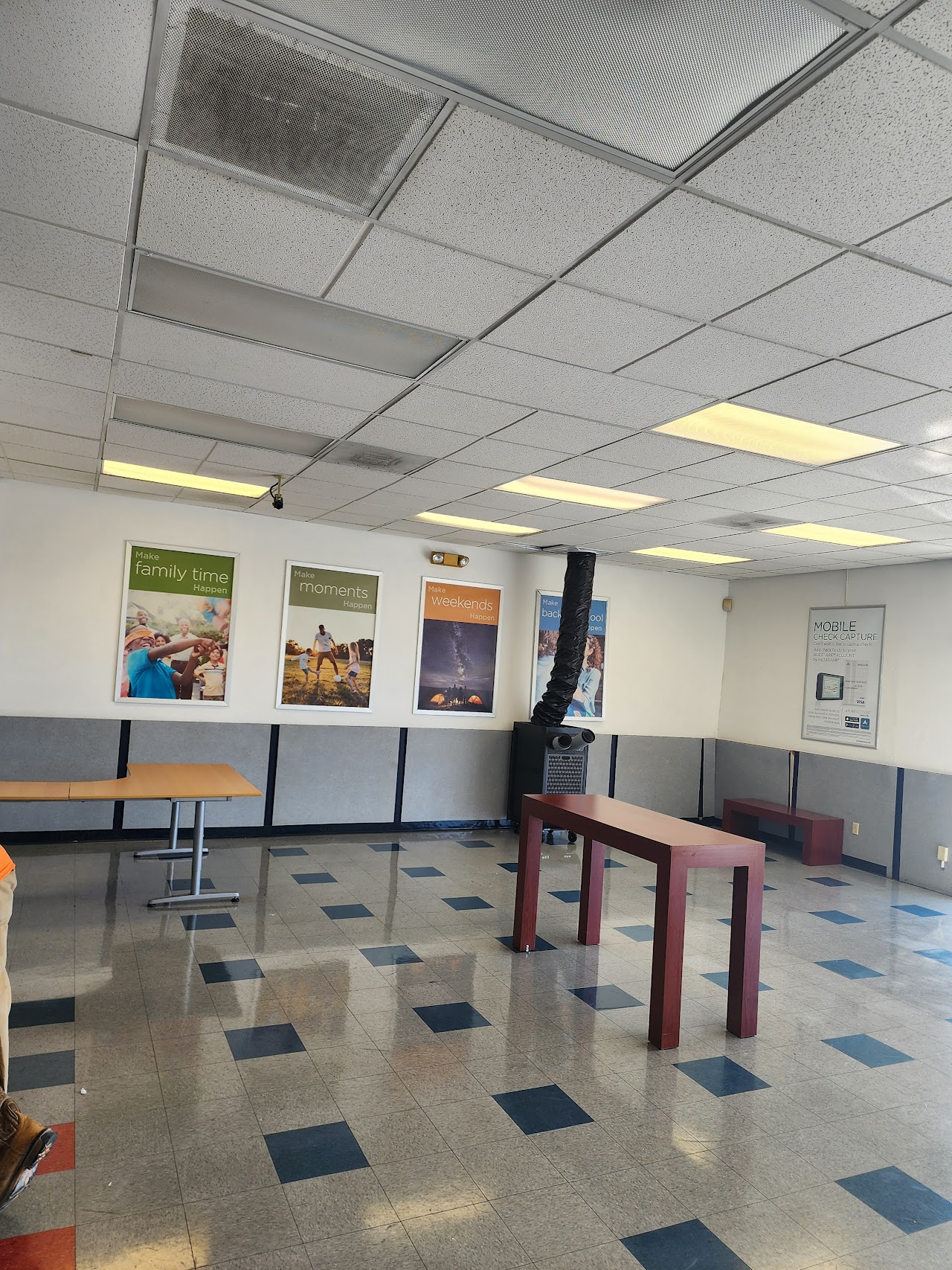 ACE Cash Express - exterior - Anaheim, California