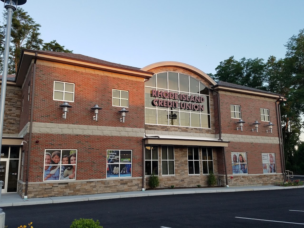 Rhode Island Credit Union (Cranston Branch) installment loans in Cranston, Rhode Island (RI)