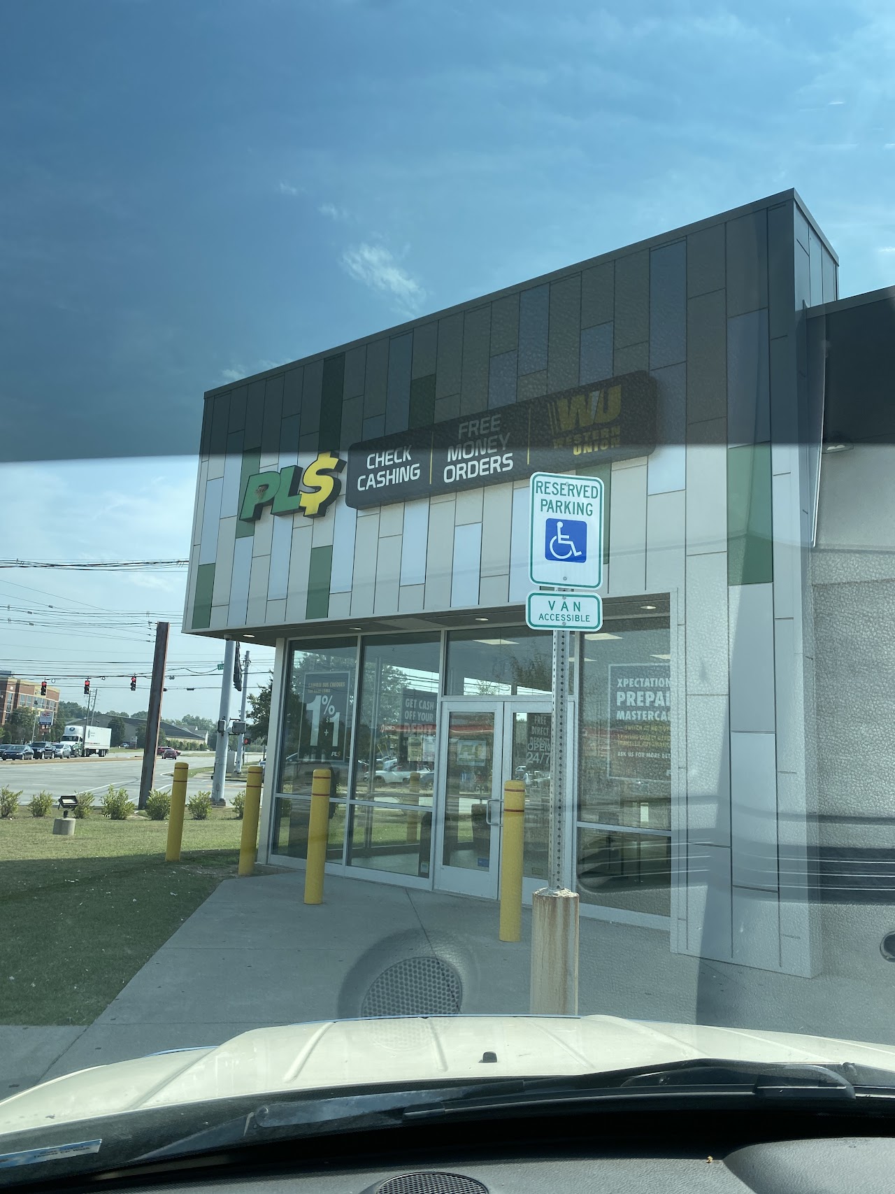 PLS Check Cashers - exterior - Louisville, Kentucky