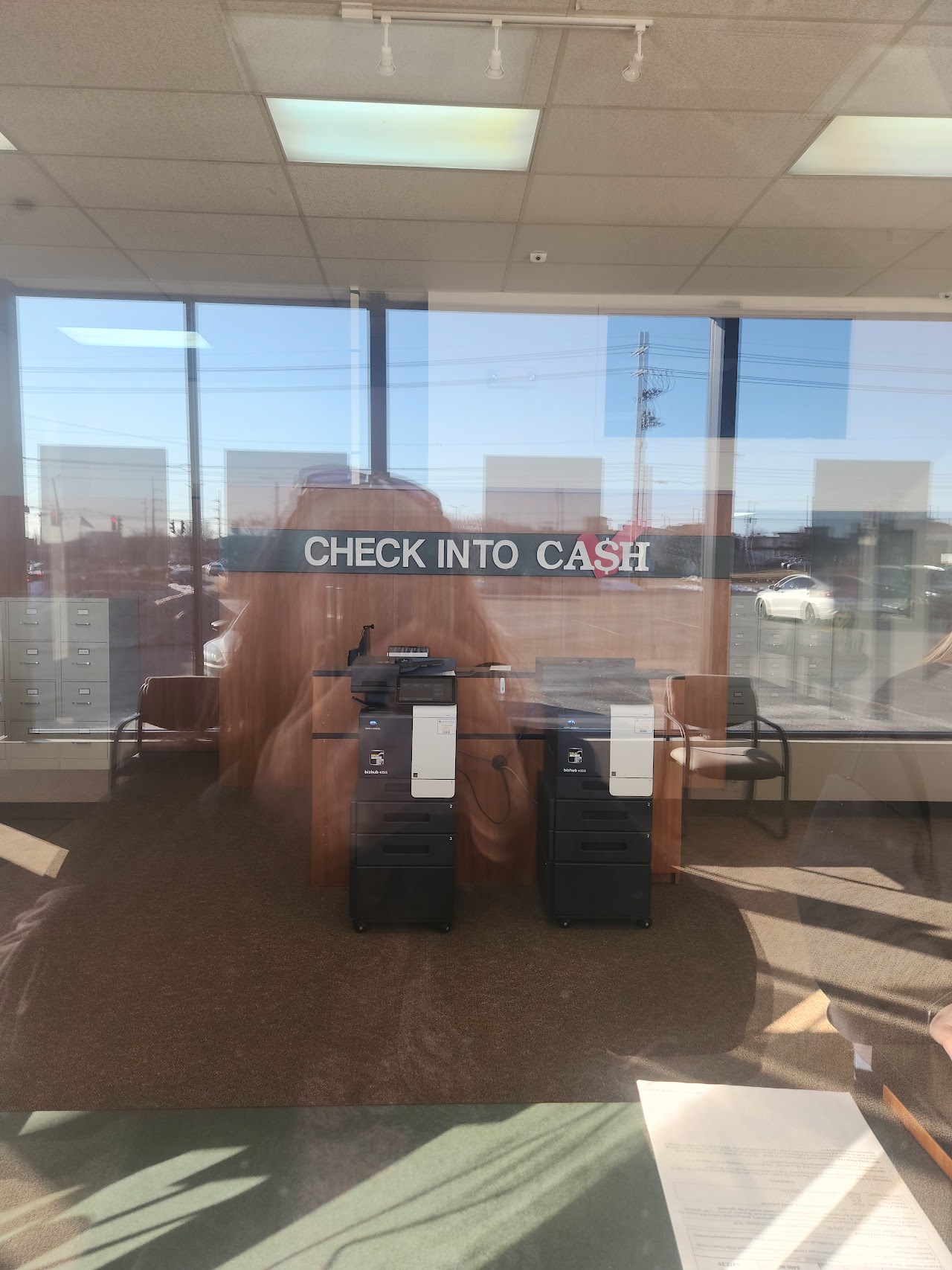 Check Into Cash - exterior - Louisville, Kentucky