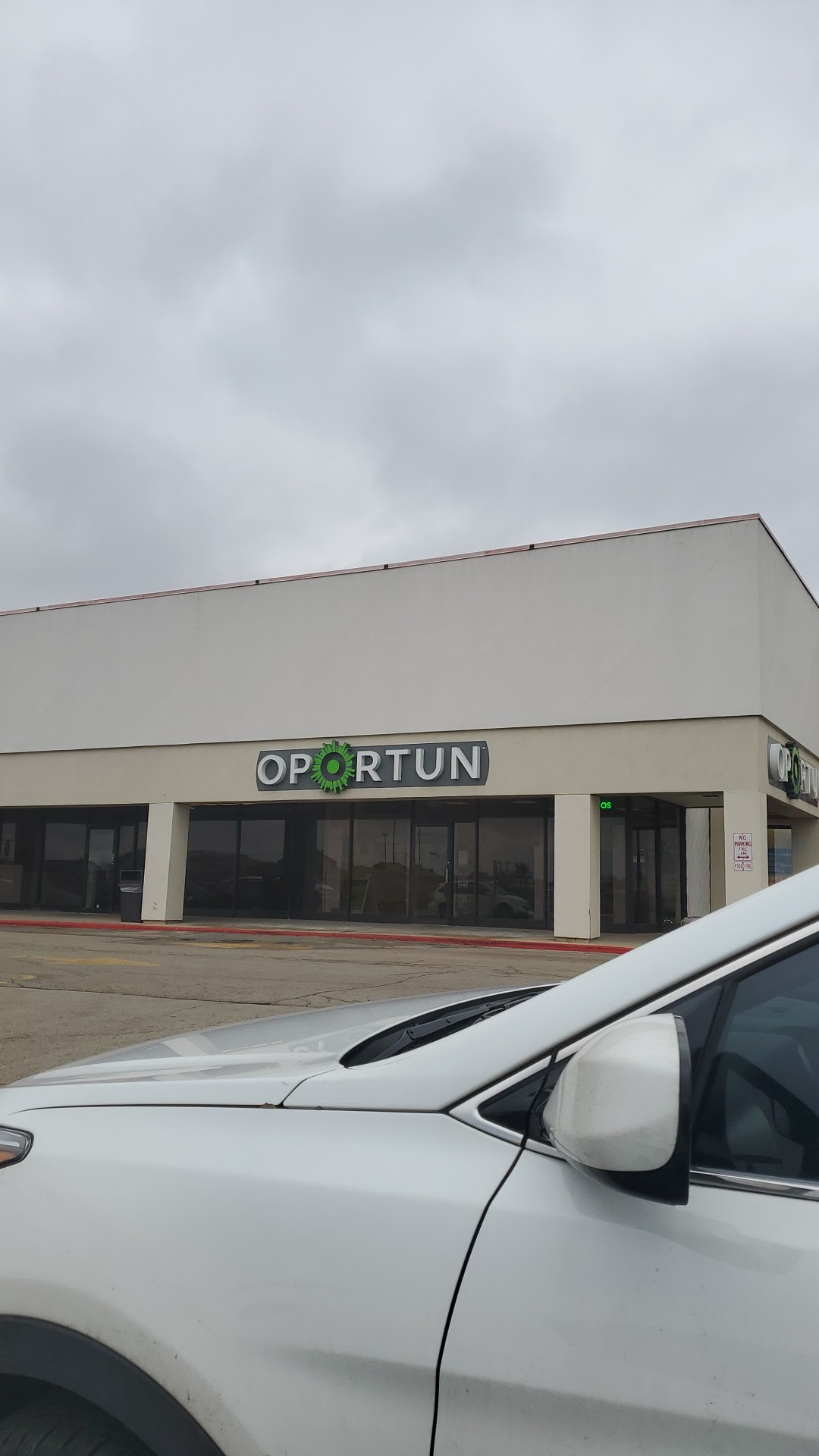 Oportun - exterior - Aurora, Illinois