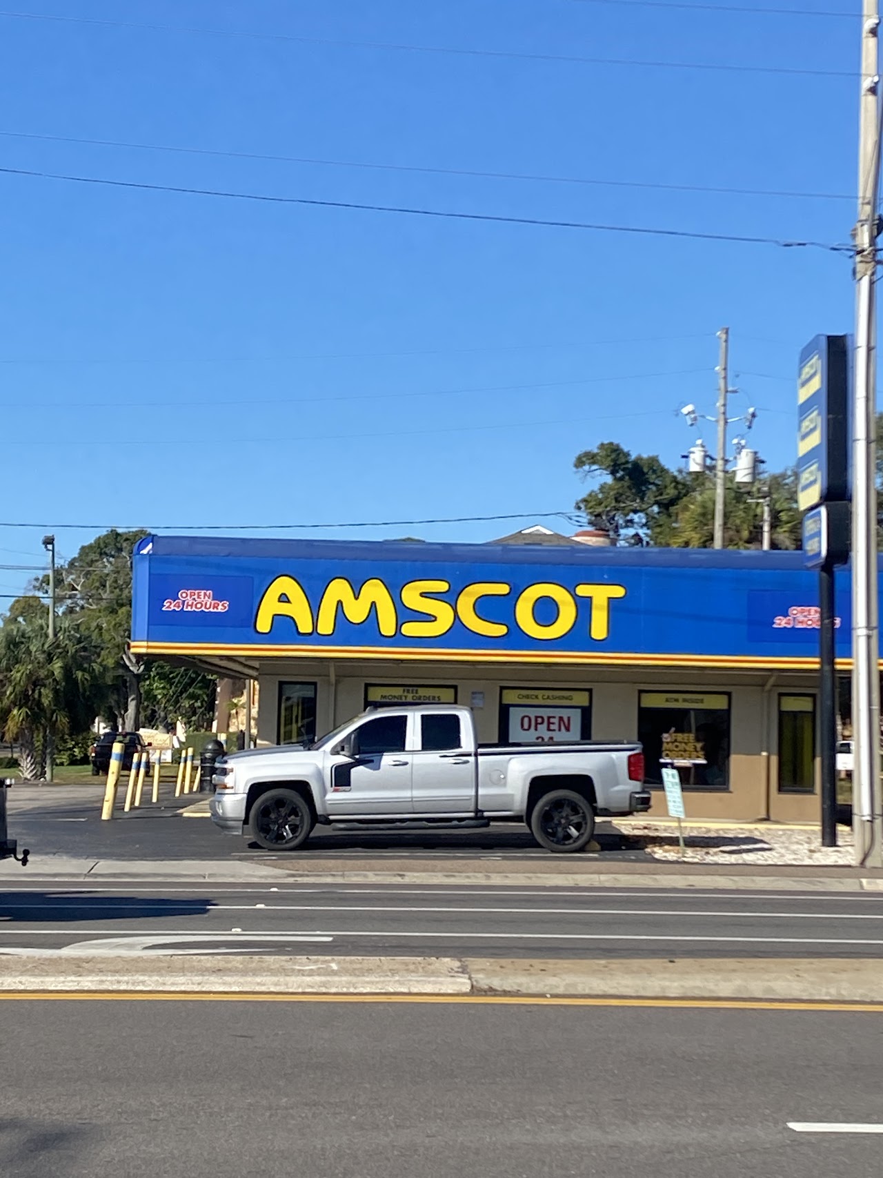 Amscot - The Money Superstore payday loans in Saint Petersburg, Florida (FL)