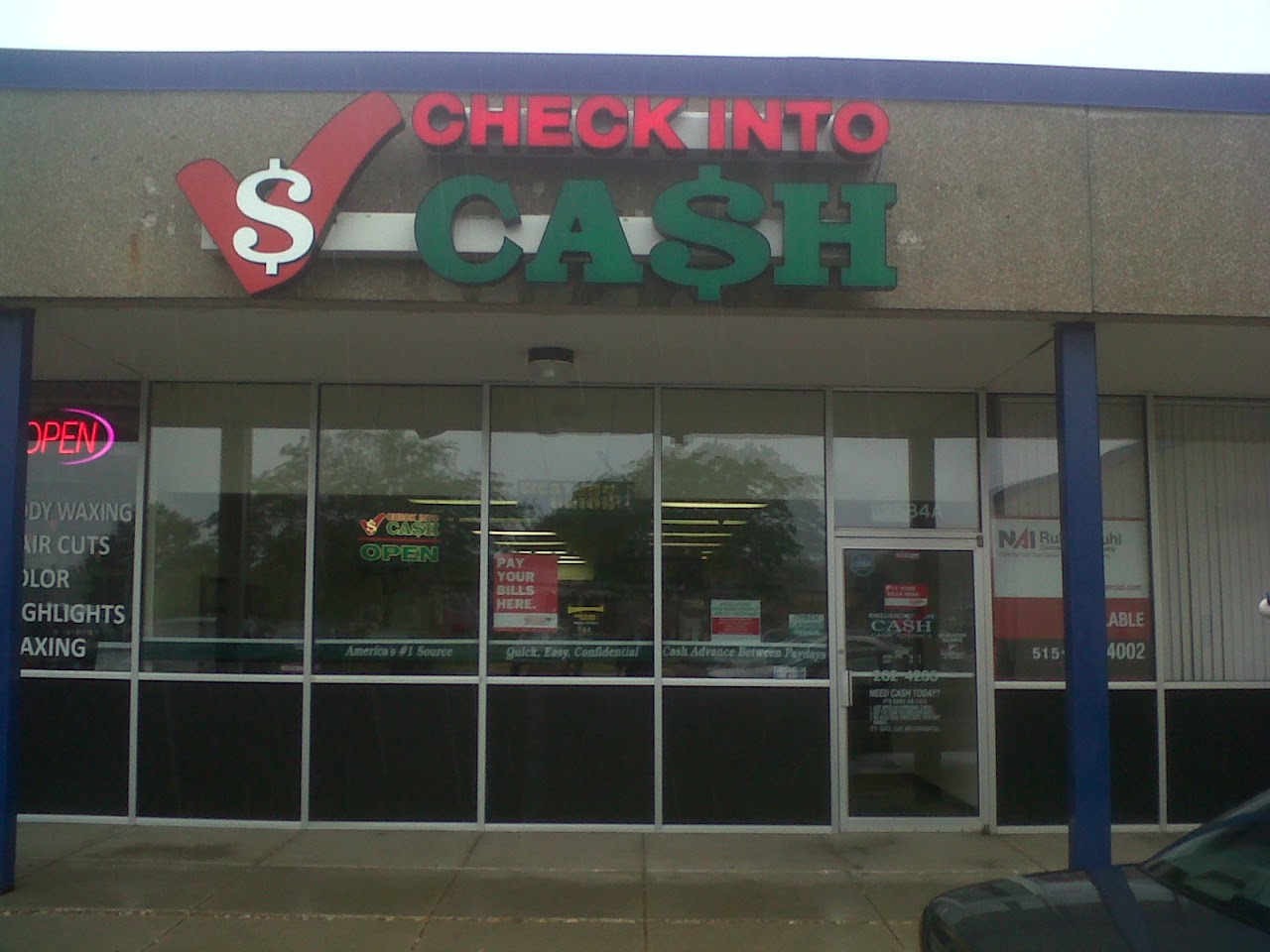 Check Into Cash - exterior - Des Moines, Iowa