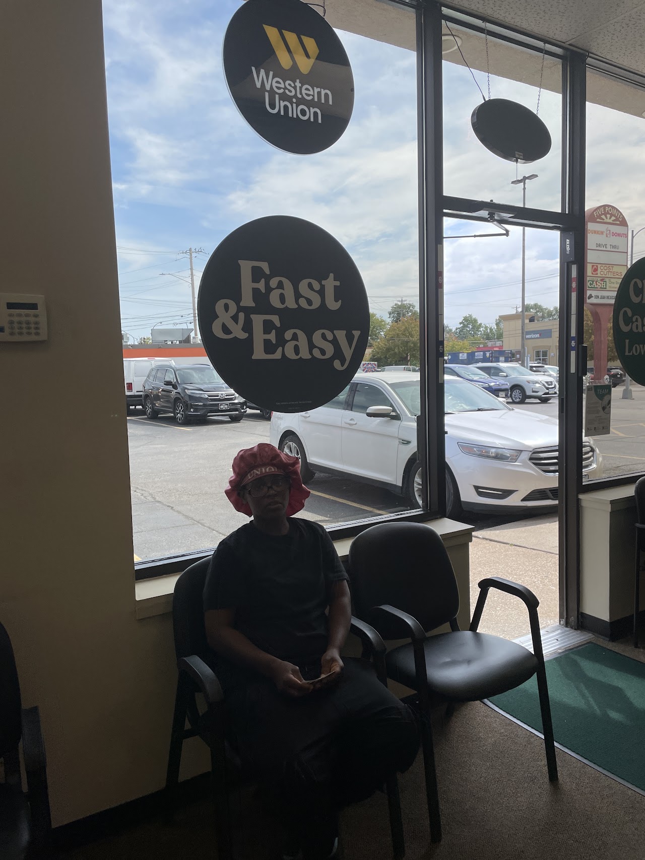 Check Into Cash payday loans in Iowa City, Iowa (IA)