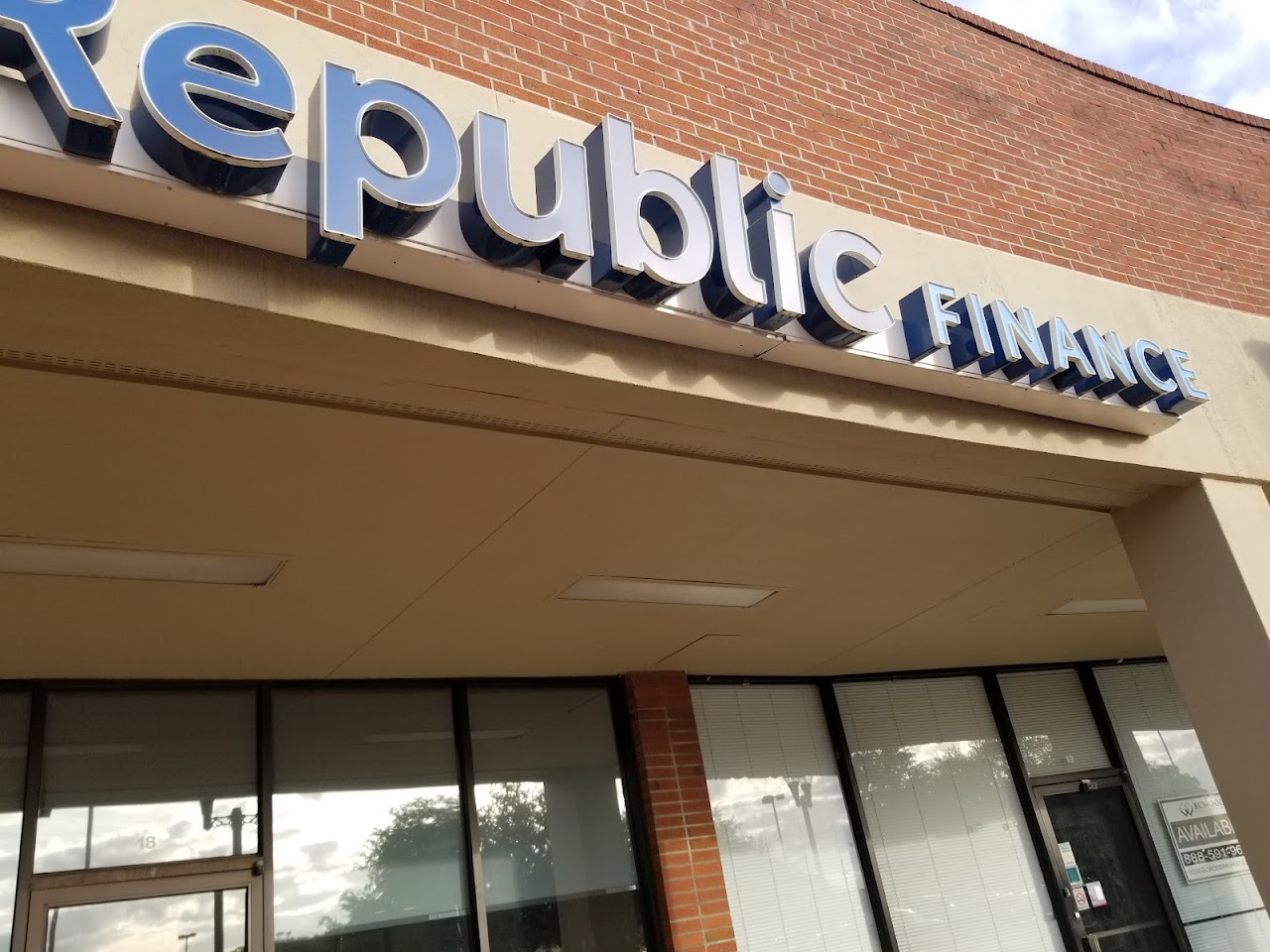Republic Finance installment loans in Savannah, Georgia (GA)