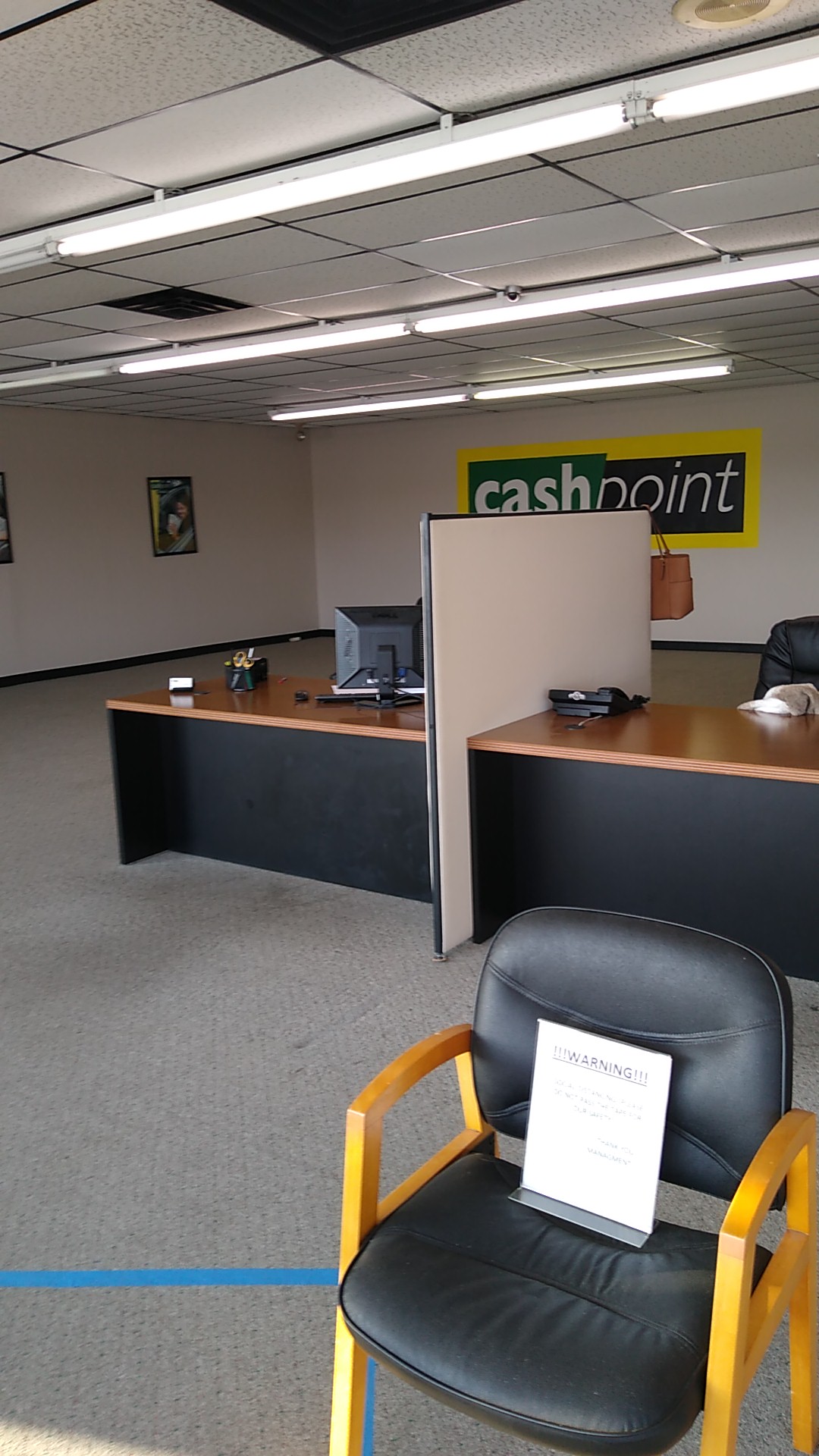 Cash Point Car Title Loans - exterior - Wichita, Kansas