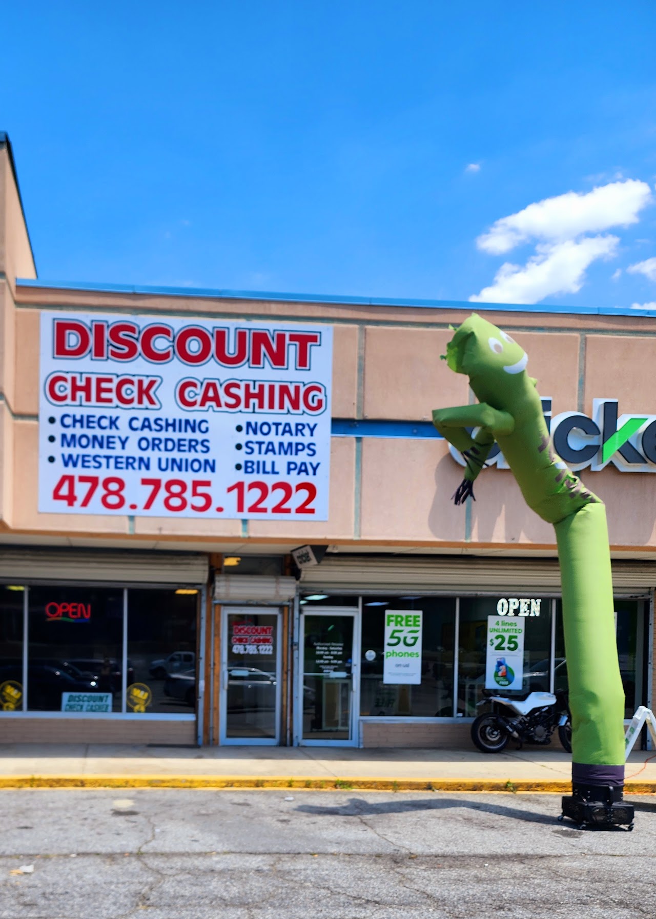 Discount Check Casher Of Georgia - exterior - Macon, Georgia