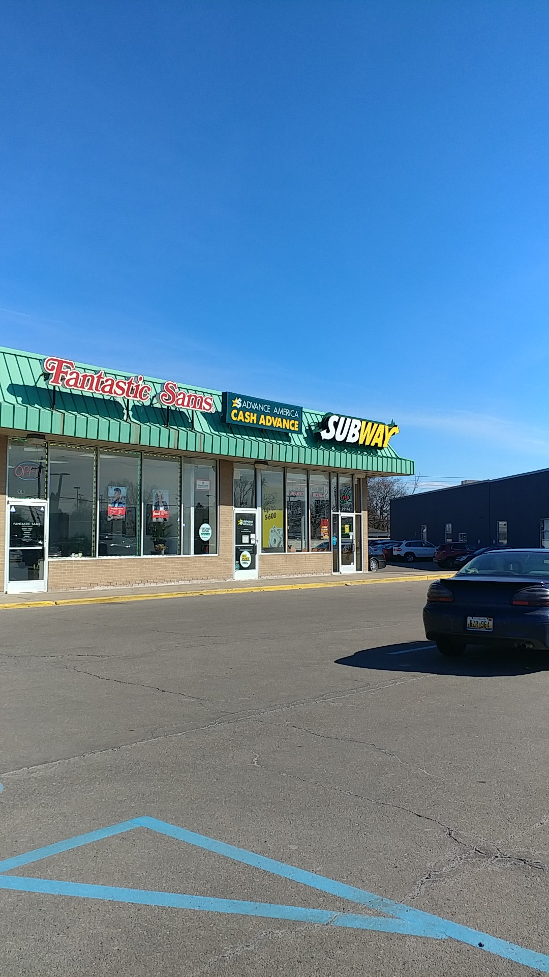 Advance America - exterior - Warren, Michigan