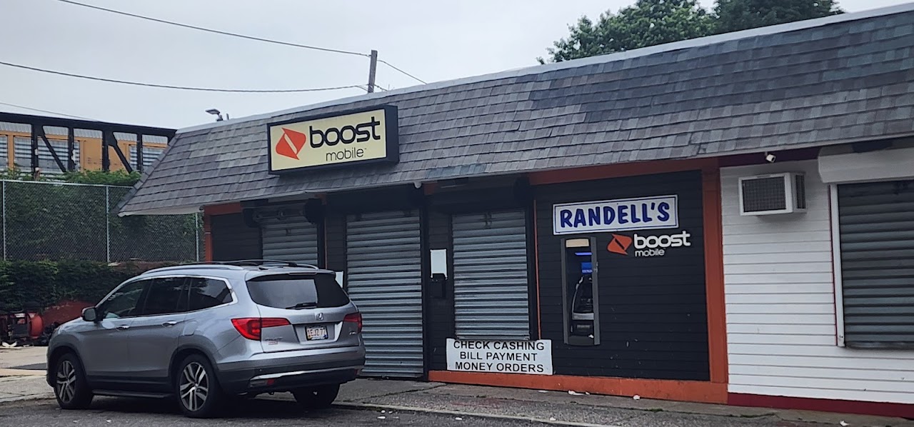 Randell Check Cashing - exterior - Worcester, Massachusetts