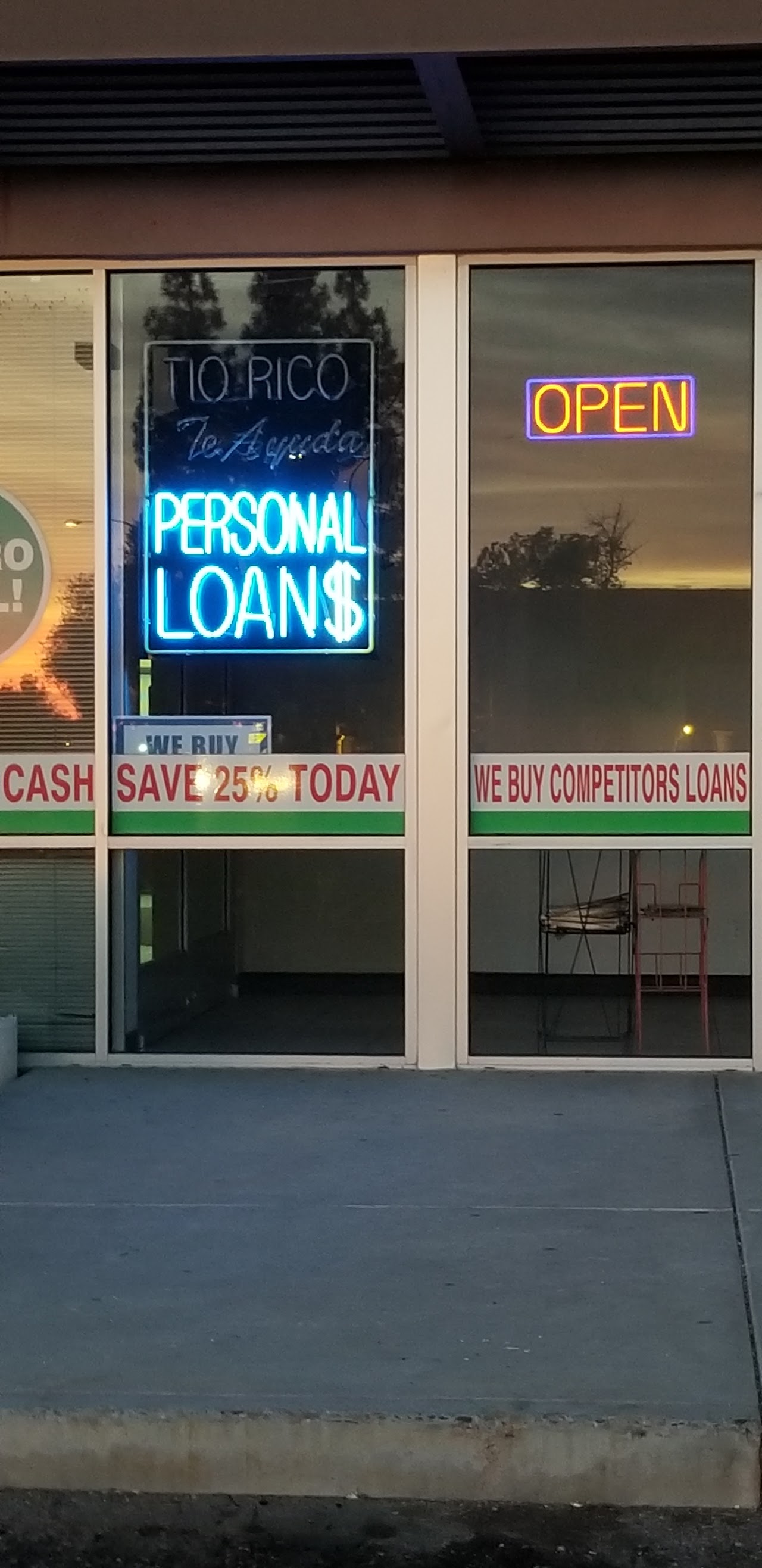 Tio Rico Te Ayuda Loan Centers - exterior - Mesa, Arizona