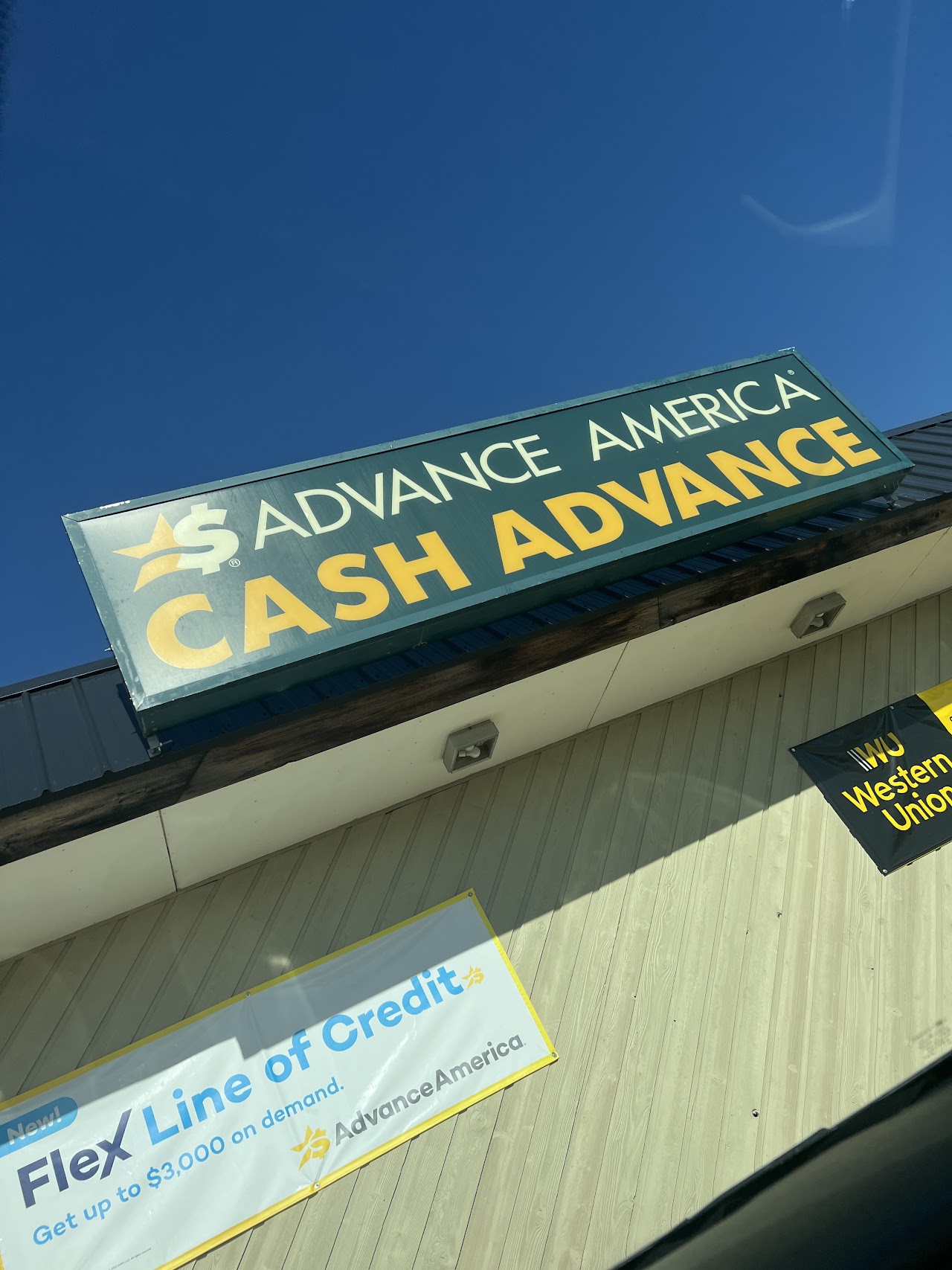 Advance America - exterior - Topeka, Kansas
