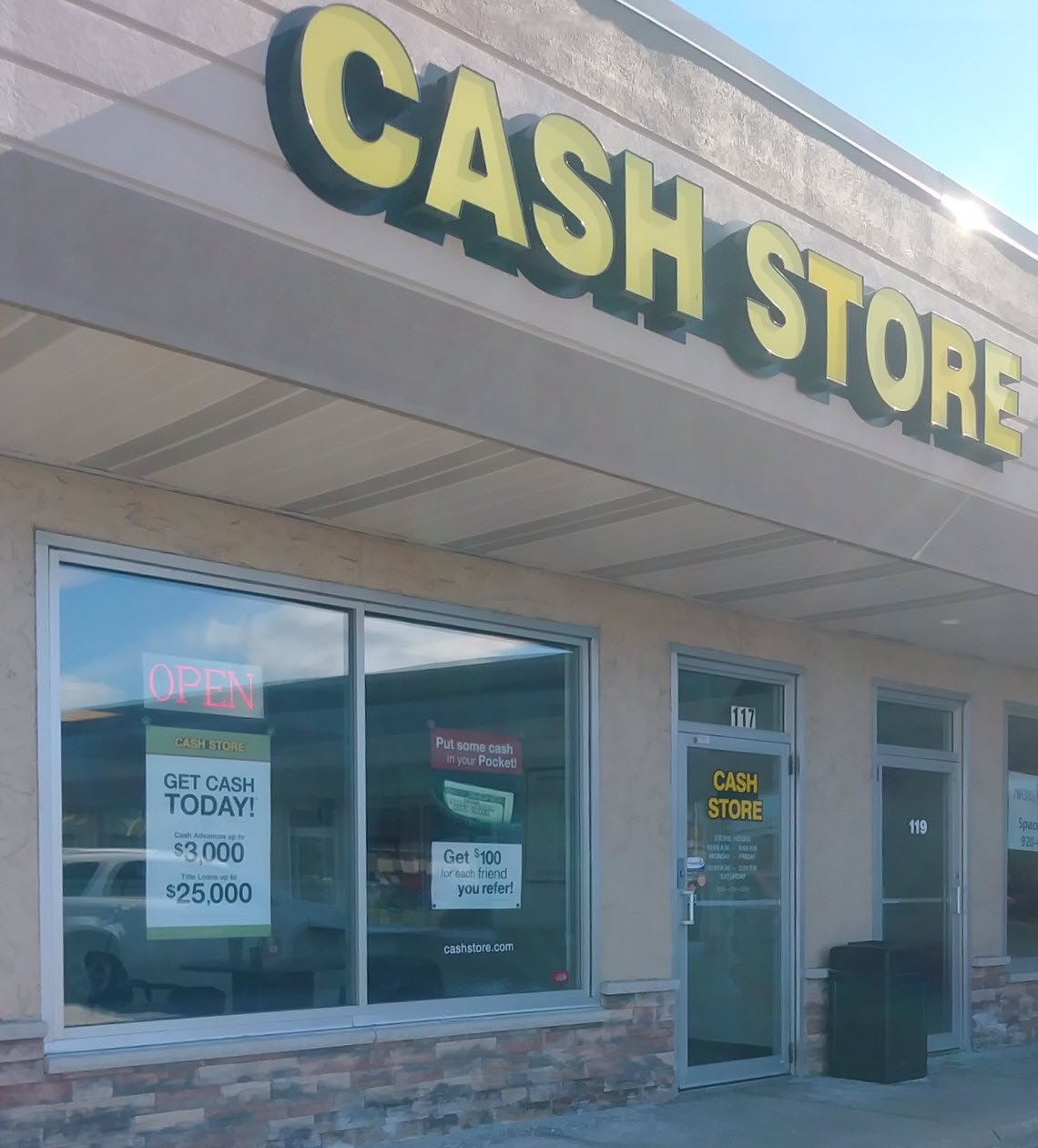Cash Store - exterior - Green Bay, Wisconsin