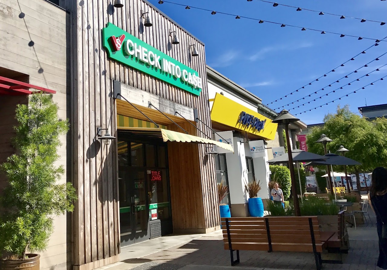 Check Into Cash - exterior - Oakland, California
