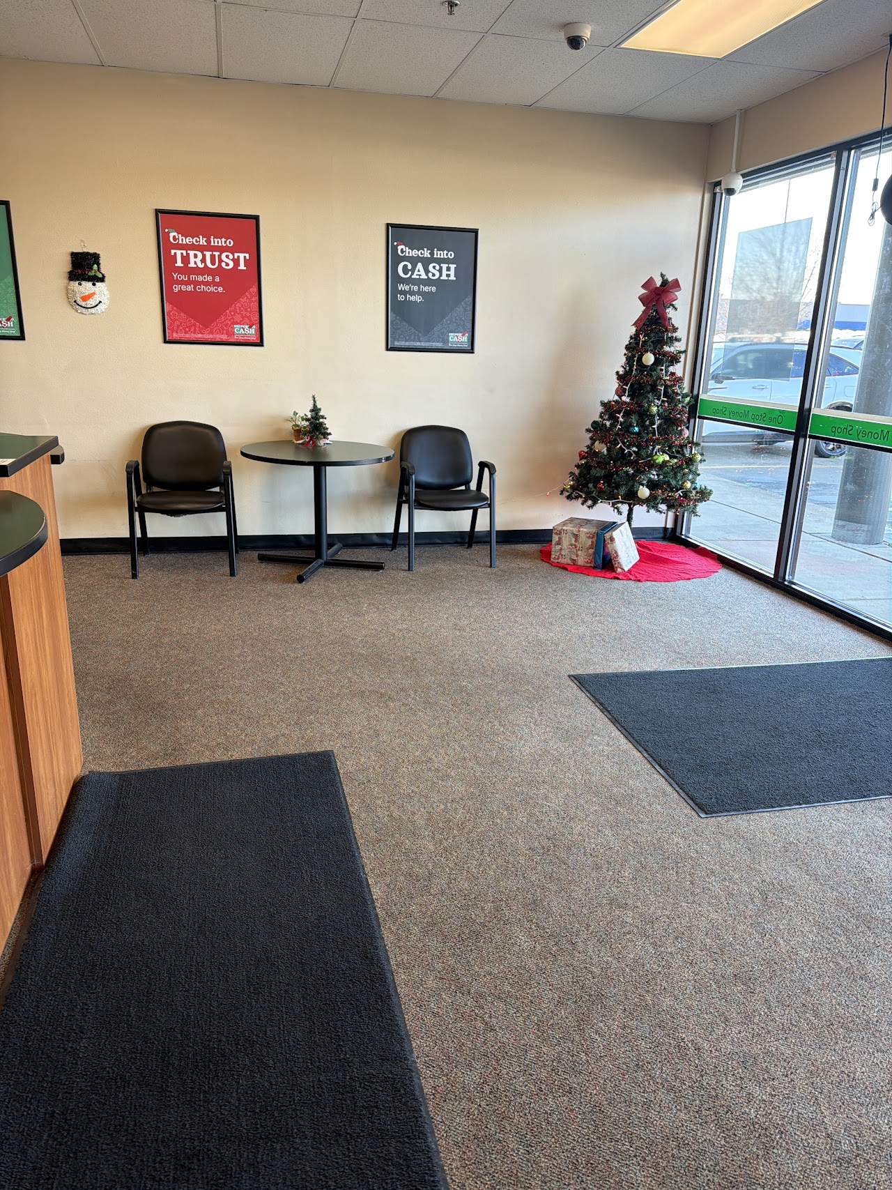 Check Into Cash - exterior - Cedar Rapids, Iowa
