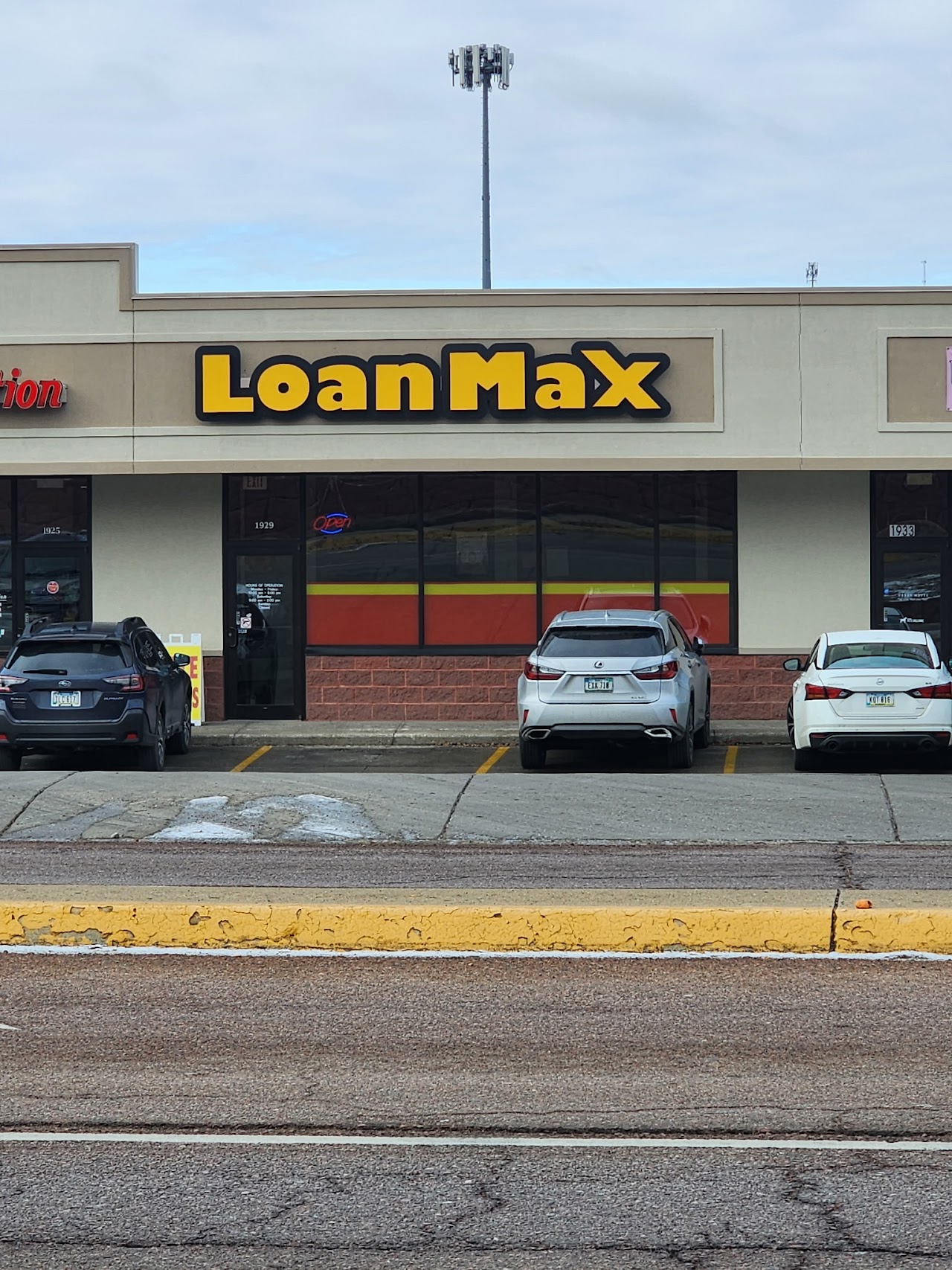 LoanMax Title Loans - exterior - Sioux City, Iowa