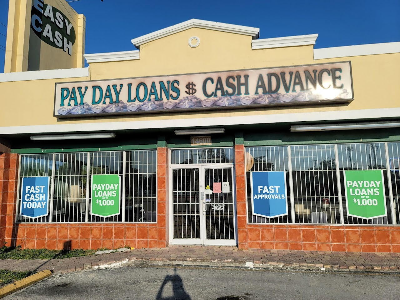Easy Cash - exterior - Miami, Florida
