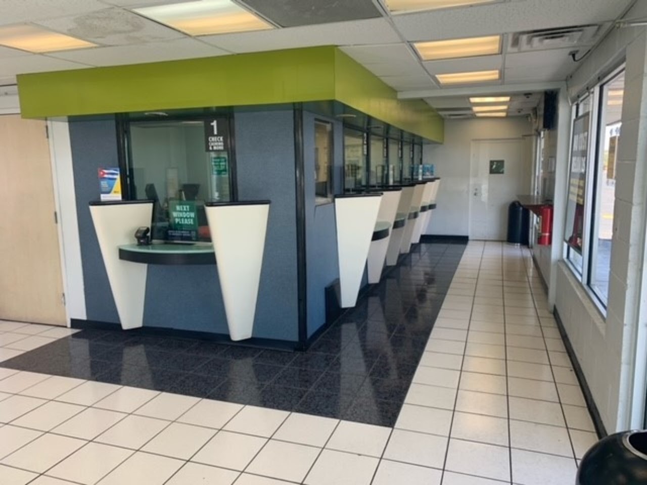 PLS Check Cashers - exterior - El Paso, Texas