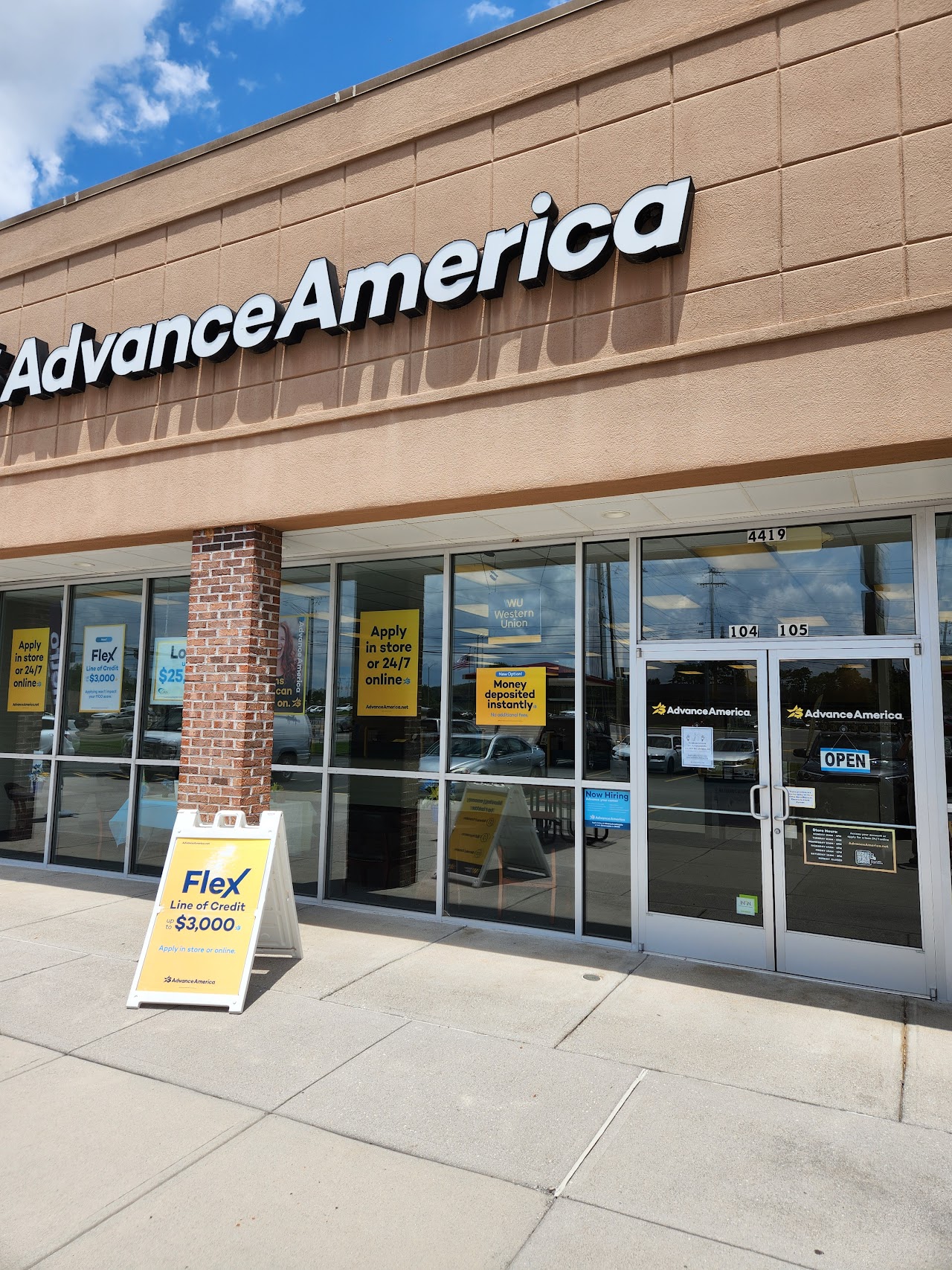 Advance America - exterior - Knoxville, Tennessee