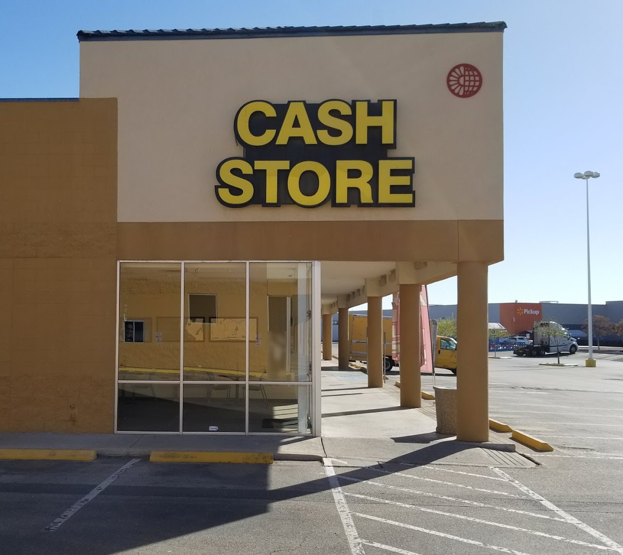 Cash Store - exterior - El Paso, Texas
