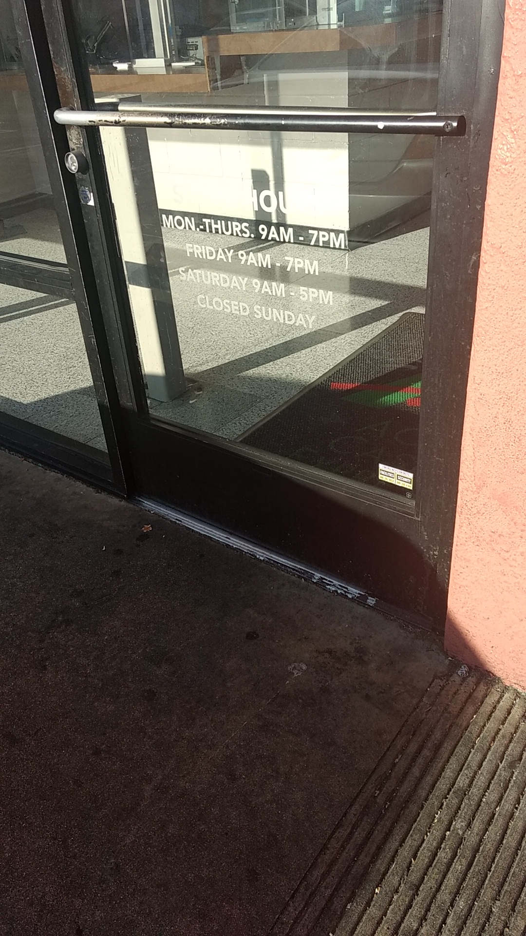 ACE Cash Express - exterior - Los Angeles, California