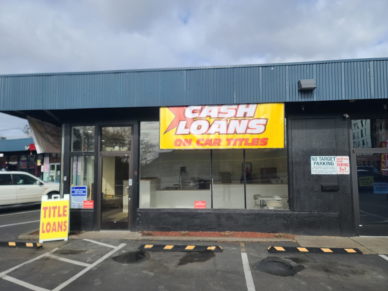 LoanMax Title Loans - exterior - Portland, Oregon
